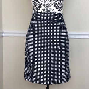 Vineyard vines navy and white  polka dot skirt